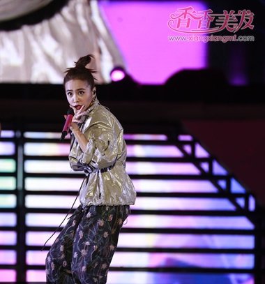 ���и��ֲ����ֵ�̨�׳� �����̷�������ʱ�н�