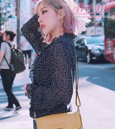 ��Ⱦ����ѧ�ӻ��� ����Ů���̷���ƯȾ