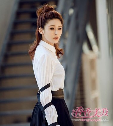 Ů����������������ͷ������ �����ͷ���������Ƚ�����