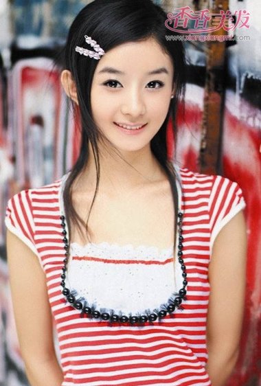 ������ᷢ�͸㲻�� Ů������ӱ�ٱ����չ��