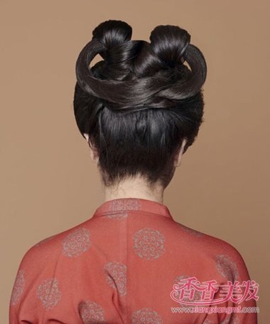 ����װŮʿͷ��Ӧ����ô��� ��װ��ô��ͷ��