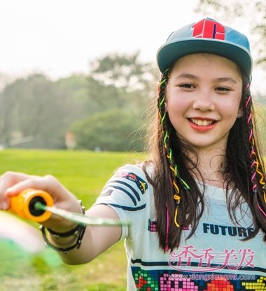 ��ʦ��С�����˿�շ��� �ʴ��෢��ֹһ�ֿ�ʽ