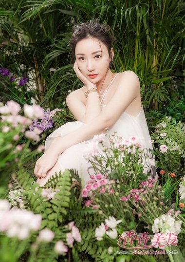 �Ը���Ů������Ҷ���� ��ױ�������ڸ��ַ���