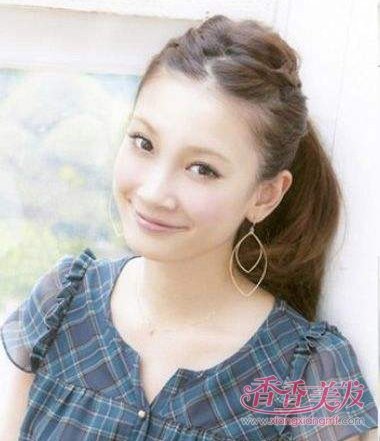 ѧ�����з�ͷ�������ÿ� ͷ���зֵ���Ů��