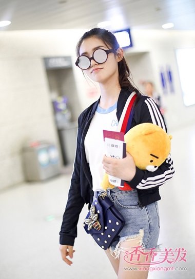 ��Ů�����������β�� ���¸���ֵ�����