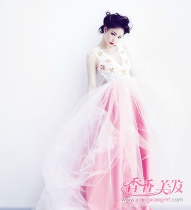 һͷС�����̷���ʱ�ˣ� ���ݸ��ŷ�д��С���̷��ոպ�