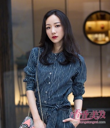 �����ʾʹӷ��Ϳ�ʼ ����Ů��ѩ�г������и�