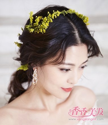 �½��ٻ�Ů������֮���� �����뻨�����ķ��ͳ�����