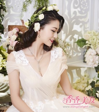 �½��ٻ�Ů������֮���� �����뻨�����ķ��ͳ�����