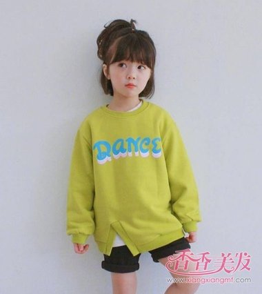 6��Ůͯ�򵥶̷������� С���ķ��Ͷ�ͷ����ô����ÿ���