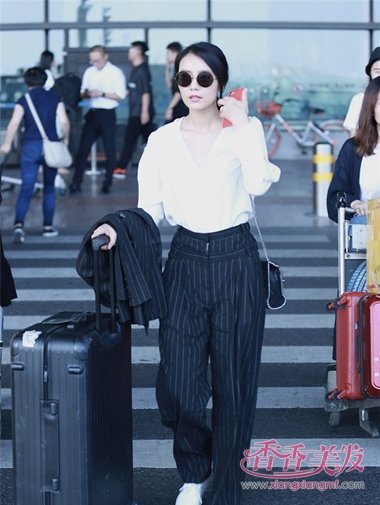 ����Ů��ԲԲ����β�� ����ְҵŮ���ķ���