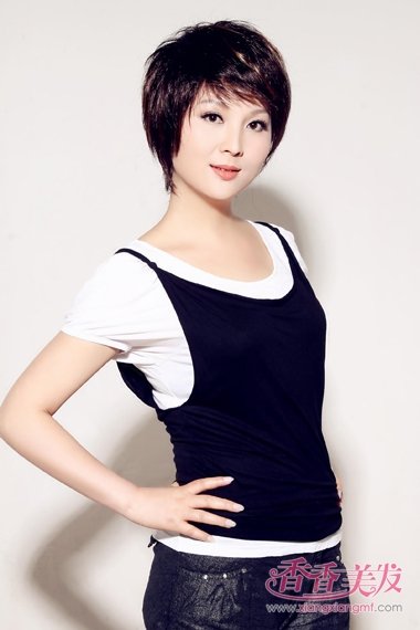 40�긾Ů�̷�����ͼƬ ��ʮŮ�Զ̷�����