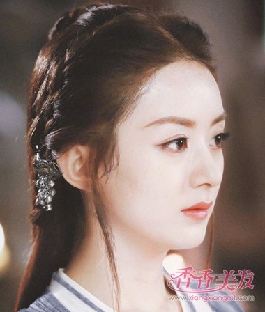 ���Ůū��Ůһ�Ż���Ư���� ����ӱ���Ǵ��ù�װ���ͼ򵥳�ɫ