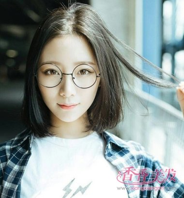 �м�ֽ�Ķ̷�����ͼƬ ����Ůʿ�̷���ͼʾ