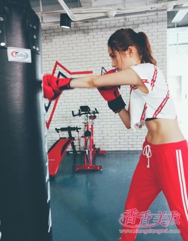 �����Ů����ͮ����ȭ �����β�Ը�������