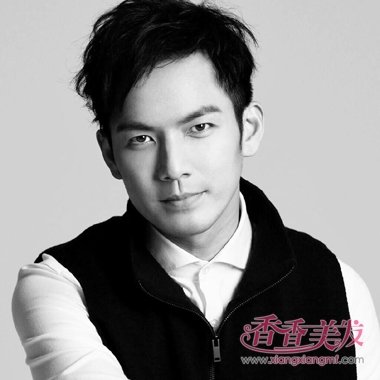 ż����Ա�Ӻ������·� �������߷�ͷչ˧��