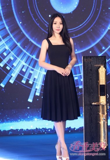 �Ը�Ů�������з־��� �ڳ�������������ͷ��