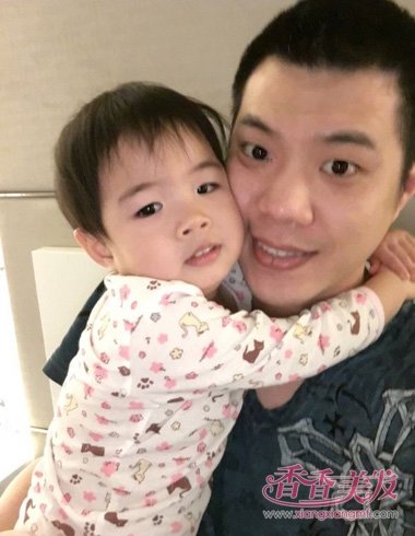 С�����ĸ��������ᷢ ���ȵ�Ů����ѵ����