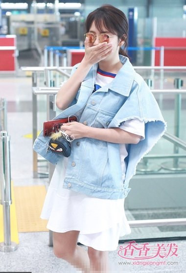 ������Ů��̷�������� ����β�����ˬʱ��