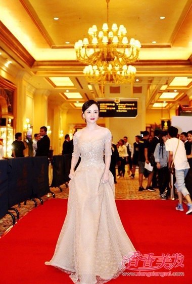 ��Ů������β����ɫȹ ������ʮ������ͳ���