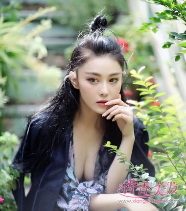 ������ܰ���Ȼ������·�� ����Ů�񷶶����öԷ�������