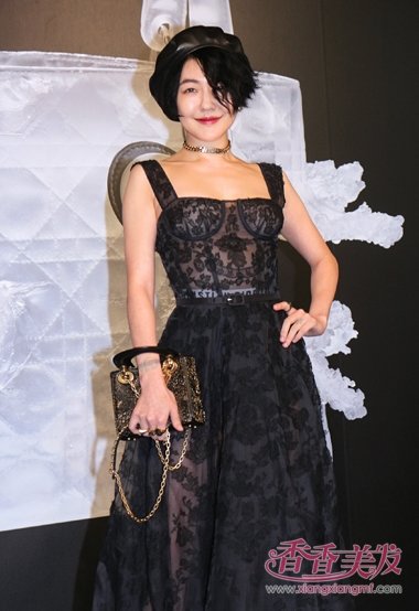 СS�ų����Զ̷���ϯĳ� ���Ů�˷���ķ������