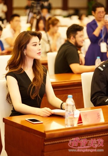 ������Ů�Ǹ���ƫ�־������� ˦�������޶��˵ķ���