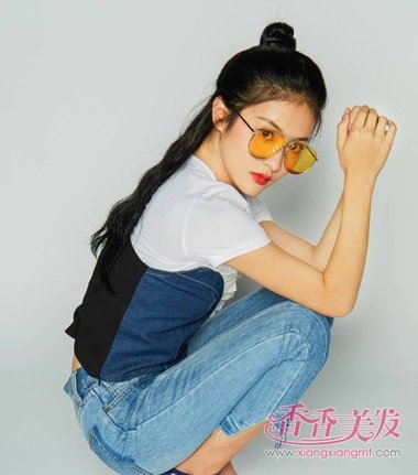 ��������СŮ������ ����ͷ���кܶ����