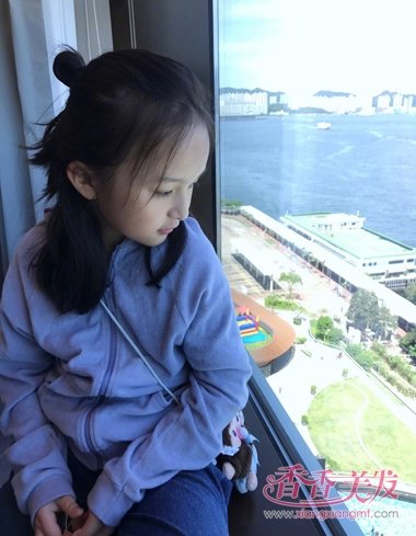 ����Сͯ�����������ɫ���� ���ɿɰ���СŮ���г���