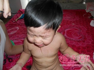 ����������Ů����ͷ������ �����ڼ��Լ���С����ͷ��ͼƬ��֪�Ե����