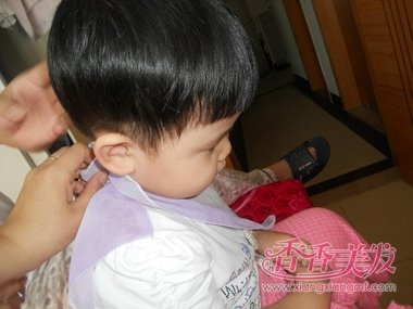 ����������Ů����ͷ������ �����ڼ��Լ���С����ͷ��ͼƬ��֪�Ե����