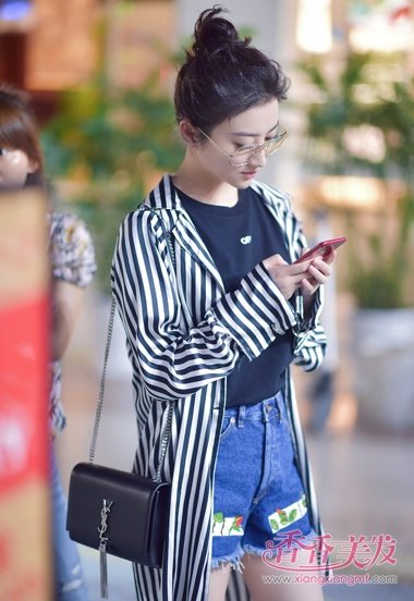 ����������ˬʱ�з��������� Ψ��Ư����Ů��������ͷ���