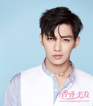 ���ô���ݰ�Ҳ��˧ �����ں�ɫ�̷������ǾӼ�