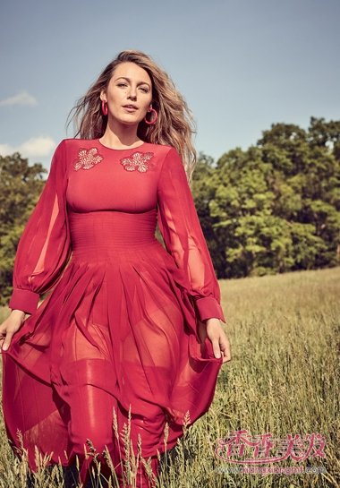 ����Ů��Blake Lively���㳤���� ���¿�д���Ƭ�е�Ʈ�ݷ���չ��