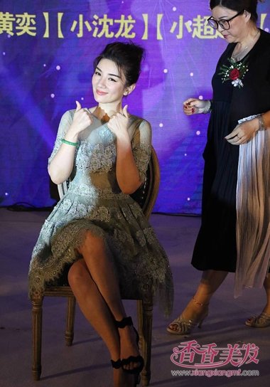 ���������ɷ�����ӵ����Ůģ�� �ȱ����������շ���