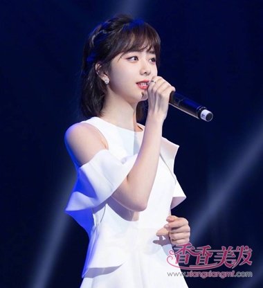 �˻�һ�����Բ��̷���Ϸ��� Խ��Խ�̵�ͷ����������