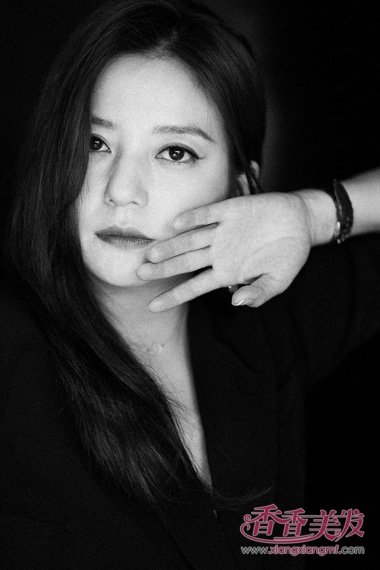 Ȧ�ڸ�����ޱ�ڰ���д���Ƭ�ع� ����ױ����ɢ������������