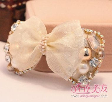 �ж̷��Լ������ͷ�� ����Ů����ͷ������