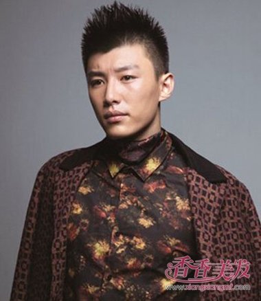 Բ������С�ɻ�ͷ 2018����ͷ��