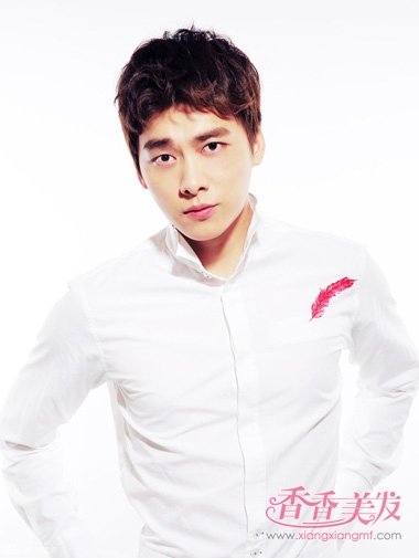 新男神李易峰蓬蓬短发耍帅气 保持青春有活力的发型呈现