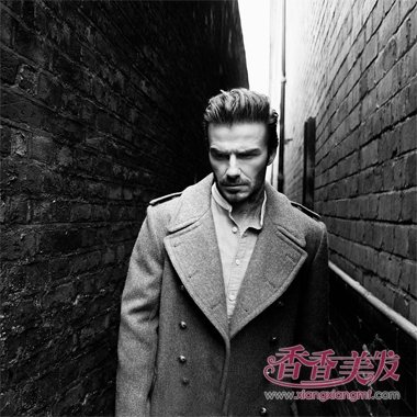 ���˺�ķ�������ɷ���չ˧�� �ڰ�ʱ�п�д��Ƭ���ʹ���