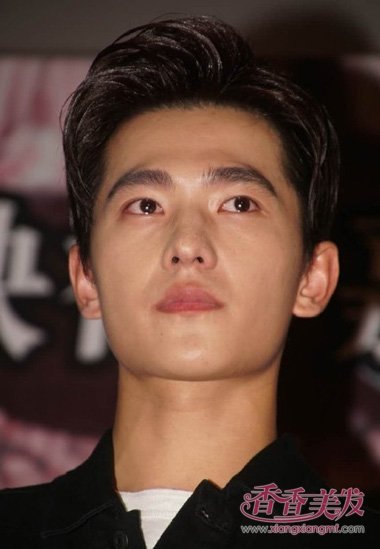 ��������������ƫ������������ չ����Ӣ���ĳ���ʱ�з���