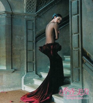 ����㷱����װ���̷� �͵�����������д����ɫ