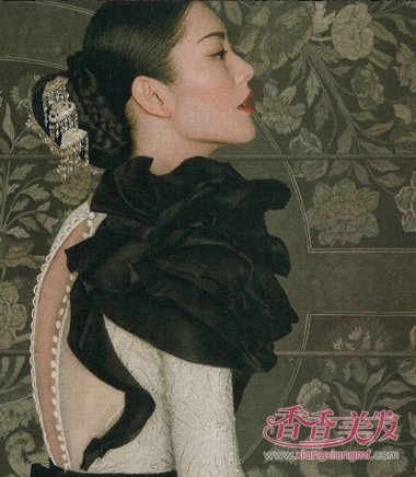 ����㷱����װ���̷� �͵�����������д����ɫ