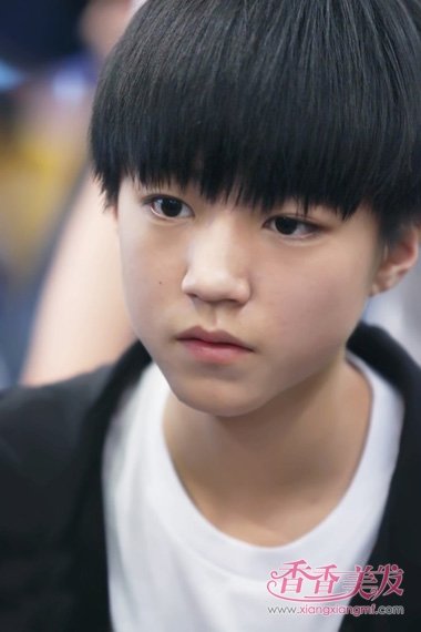 TFBOYS������������̷����� ��Ů���е�ż����չ��