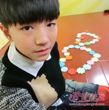 TFBOYS������������̷����� ��Ů���е�ż����չ��