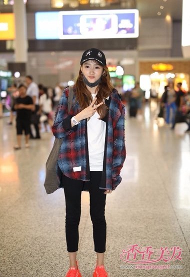 �����Ů����ͮ�����㳤������ ˯���ѵ���ɢ���ǽ񼾳���