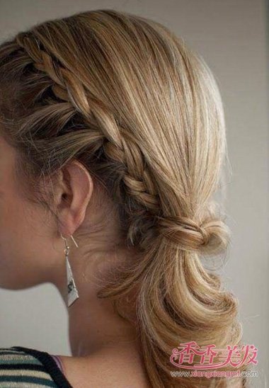 �߶�Ů�������ʺ������ı෢ ����򵥵ı෢