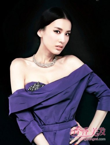 ��ʥ������̷�¶��������� ������Ů���ʱ�г�������