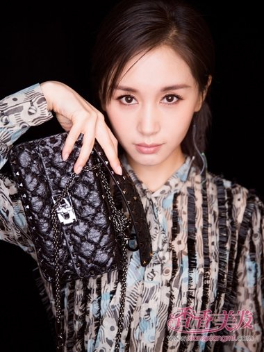 ������µĶ���ͷ����С�� ��ӱ�����������ľ��·�